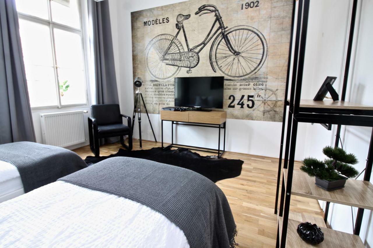 New Design & Style Apartment Old Town Xxl Praga Esterno foto